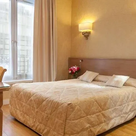 Cecilia Arc De Triomphe Hotel Paris